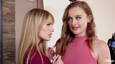 Danni Rivers, Scarlett Sage in Flash Photography