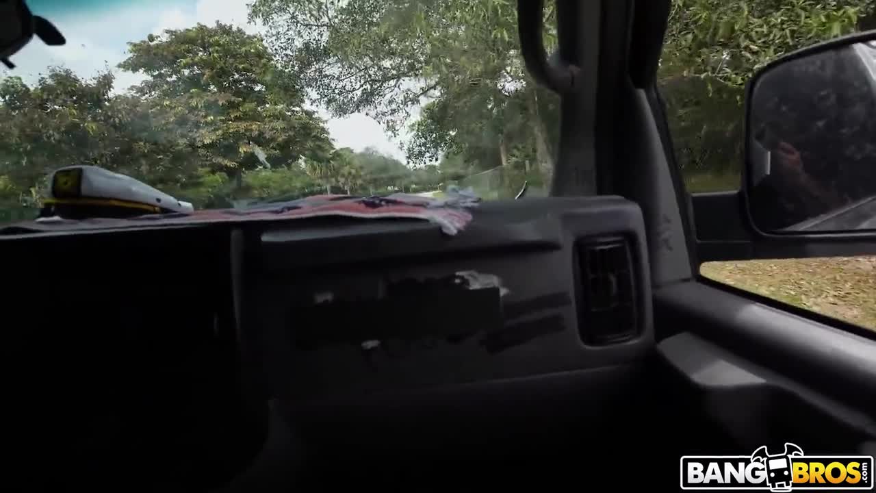 Sawyer Right Swipes the Dick (01:01:29) | ePornFresh.