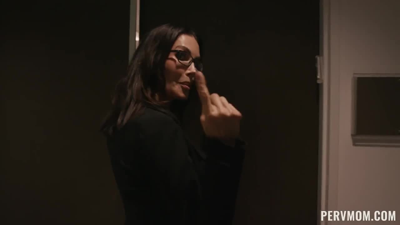 Working Hard or Hardly Working? (40:59) | ePornFresh.