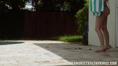 Leana Sees, Leana Fucks