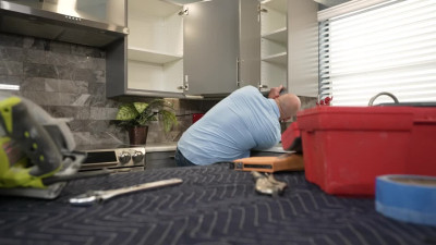 Tatted wife Danae Mari cheats on husband with handyman