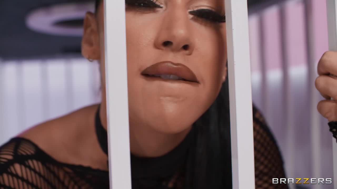Uncaged Threeway (51:33) | ePornFresh.