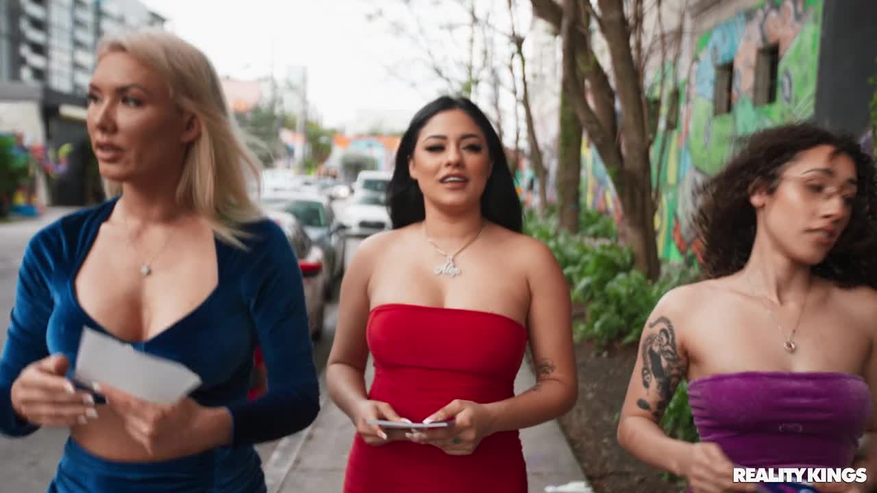 Party Promoters (30:13) | ePornFresh.