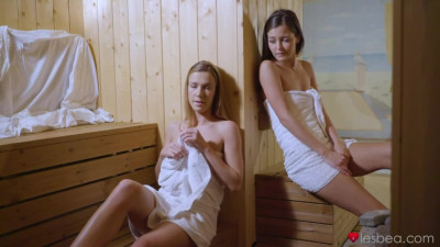 Cindy Shine in Czech girls hot sauna oral orgasms