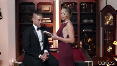 Brett Rossi in After ten years waiting for his big break, aspiring actor Xander can't believe his luck at being invited to dinner at the home of notorious starmaker Bernard. As soon as he arrives, it'
