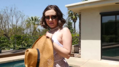 Jenna Sativa in Jenna Sativa in Fun in the Sun