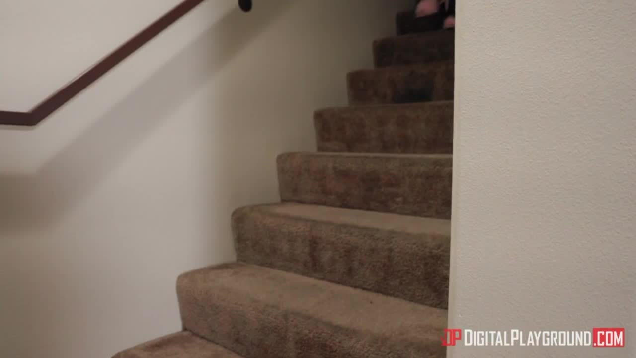 Carter Cruise, Jenna Sativa in Affront With A Friendly Weapon (09:59) | ePornFresh.