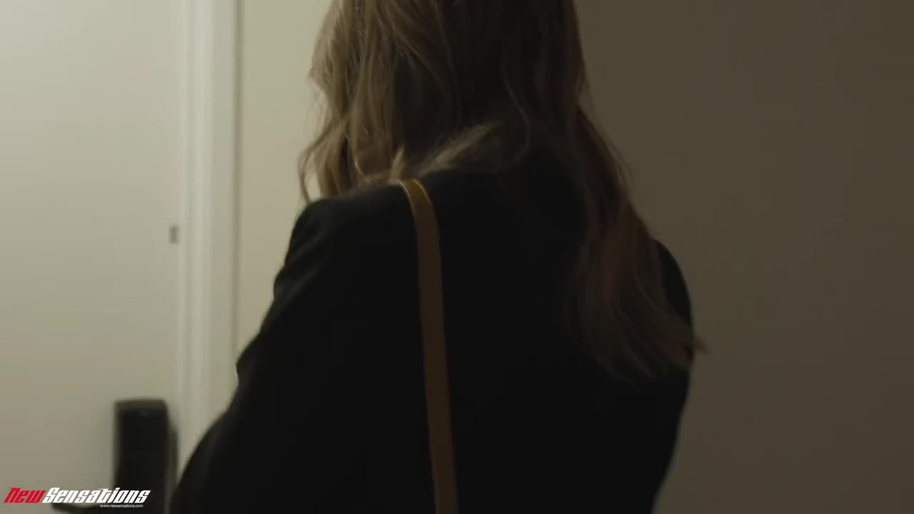 STELLA SEDONA KEEPS IT NICE AND TIGHT FOR HER BOSS (28:12) | ePornFresh.