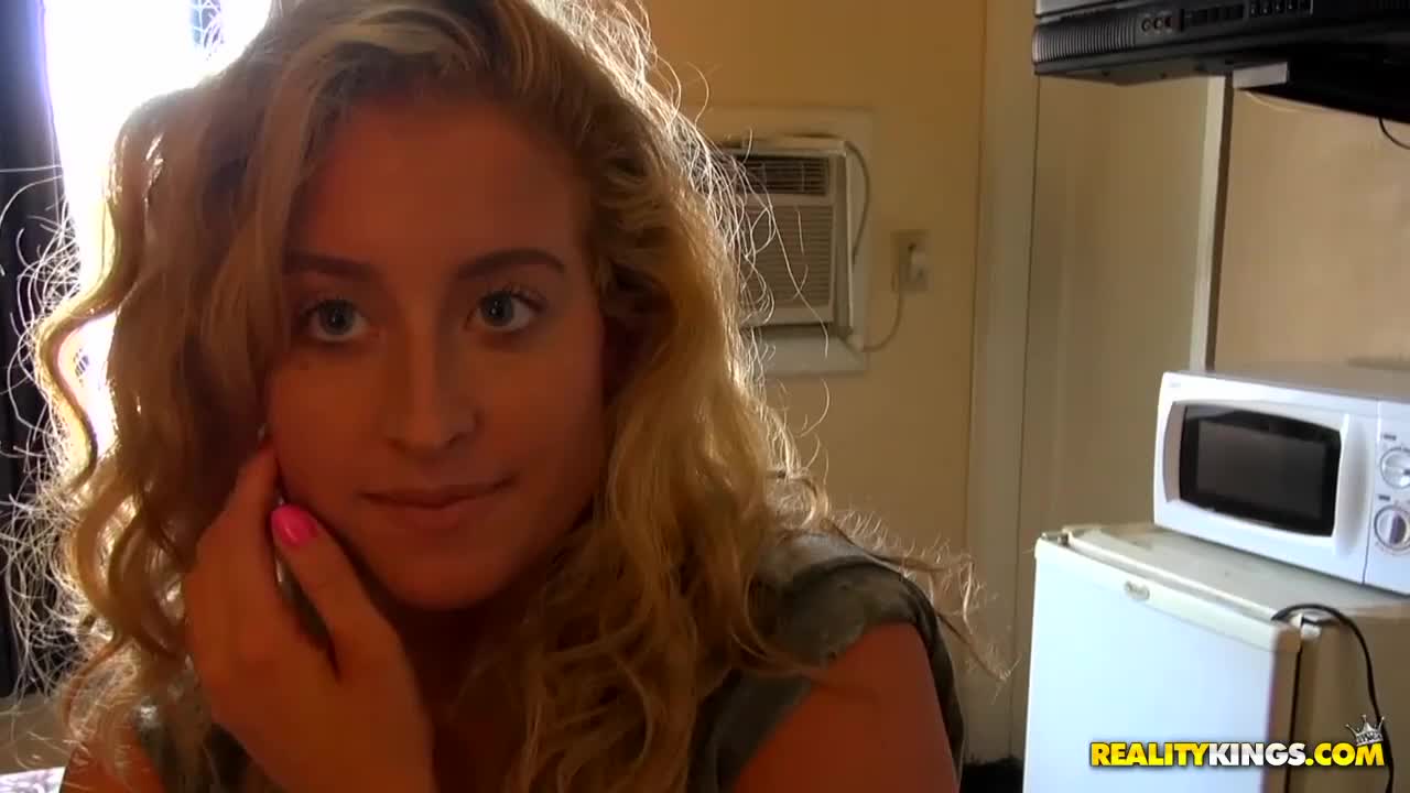 Stephanie Glam in Gulped By Glam (15:00) | ePornFresh.
