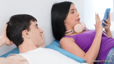 Blondie Fesser, Sofia Lee in Adjoined To Her Pussy Part 2