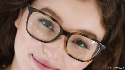 Up Close with Leana Lovings