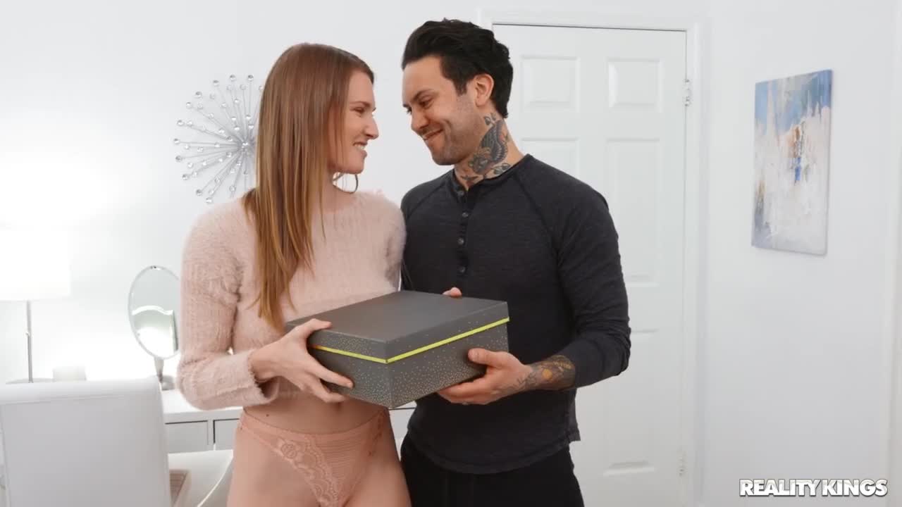 Goth GF Gets It (40:32) | ePornFresh.
