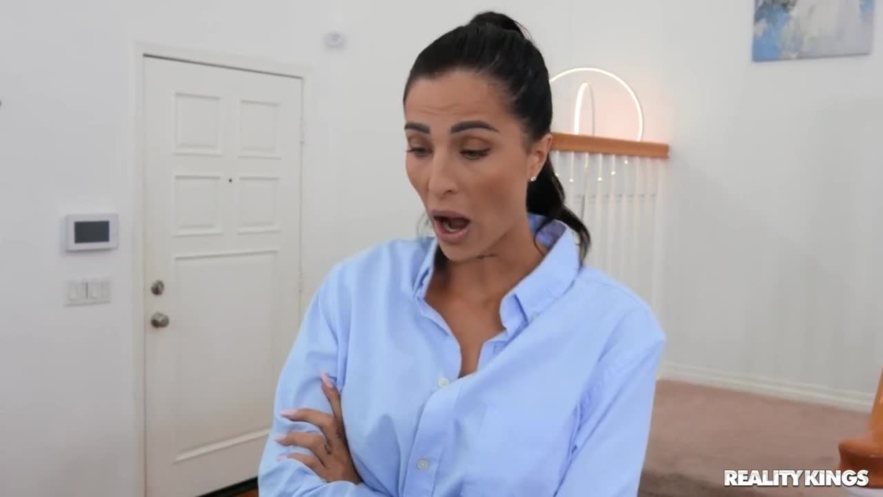 Don't Let Him Forget Who's Boss (27:41) | ePornFresh.