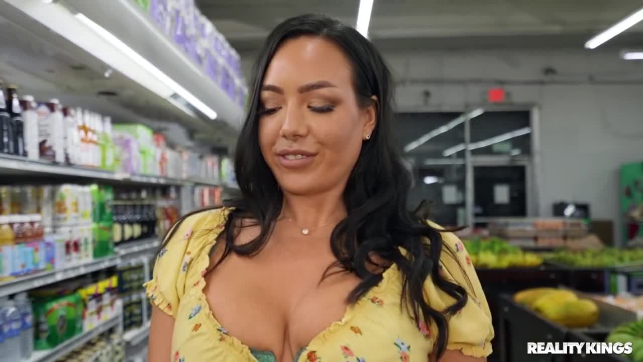 Supermarket Slut (27:43) | ePornFresh.