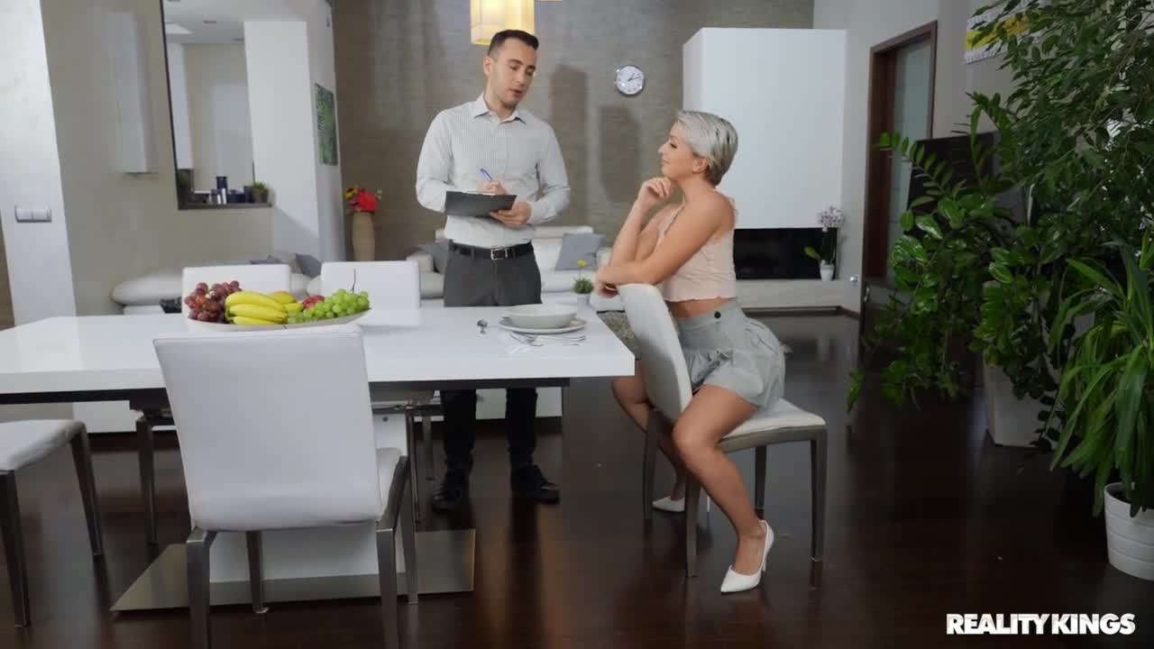 Don't Sit Like That (37:36) | ePornFresh.