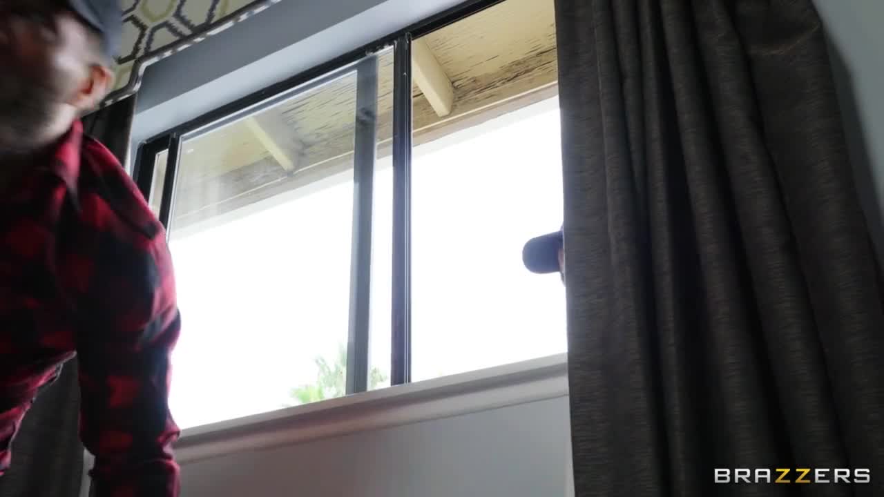 Cop's Daughter Craves Cock (33:43) | ePornFresh.