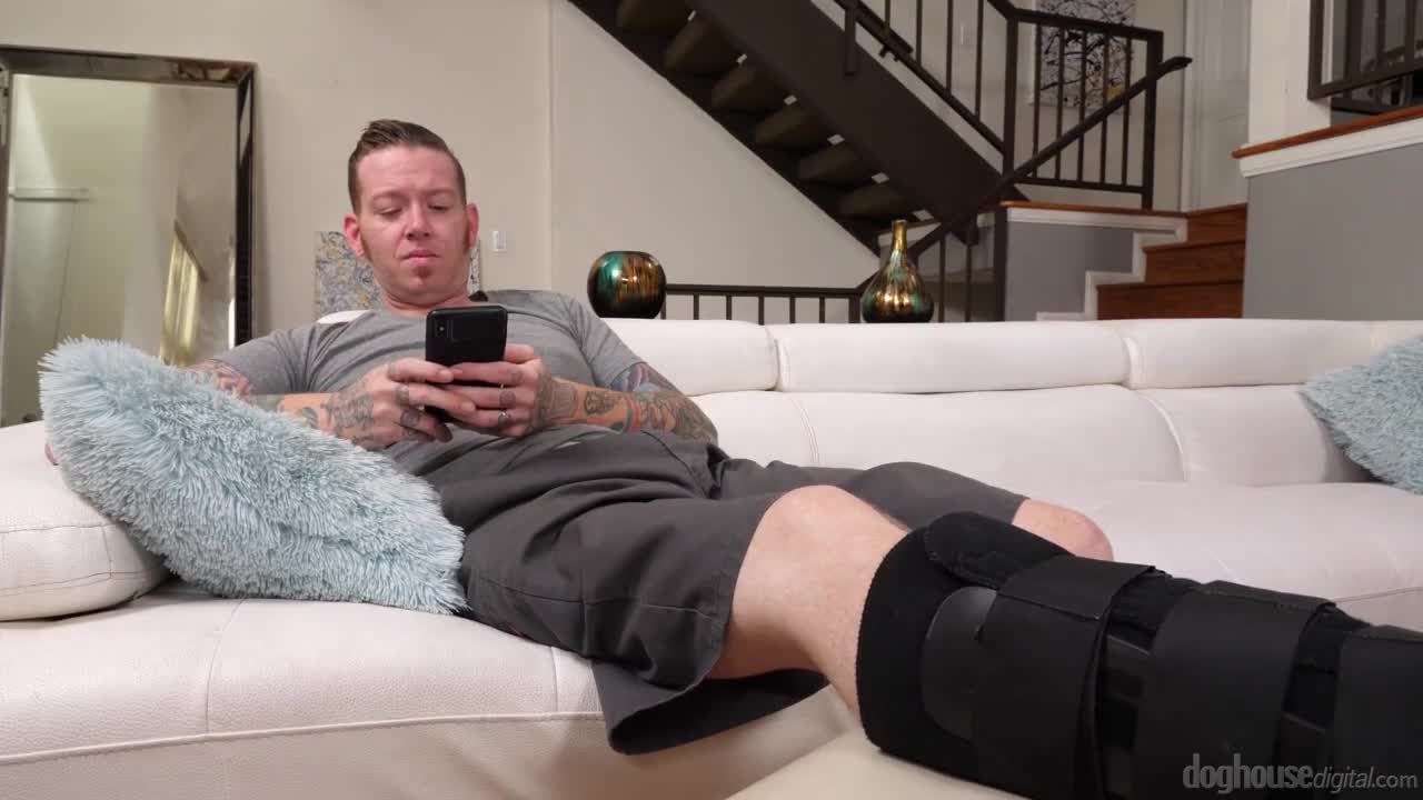 Lonely Fans (20:51) | ePornFresh.