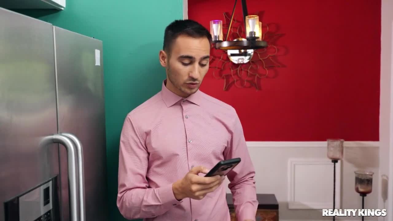 Golden Su (39:21) | ePornFresh.