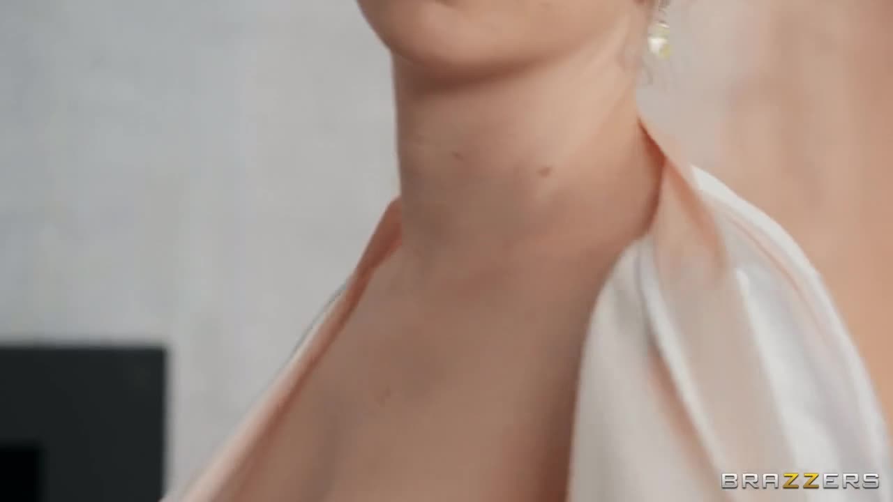 Bubble Bath Babe (36:52) | ePornFresh.