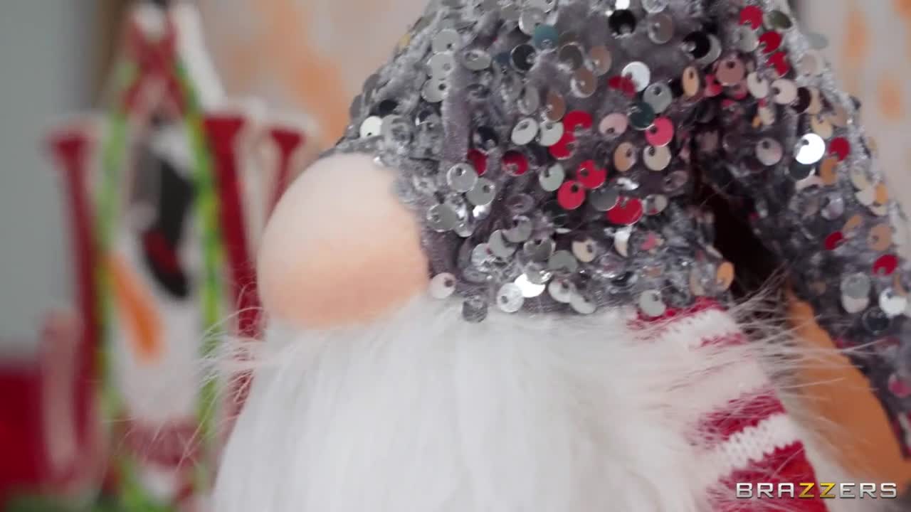 All I Want For Christmas Is Dick (32:54) | ePornFresh.