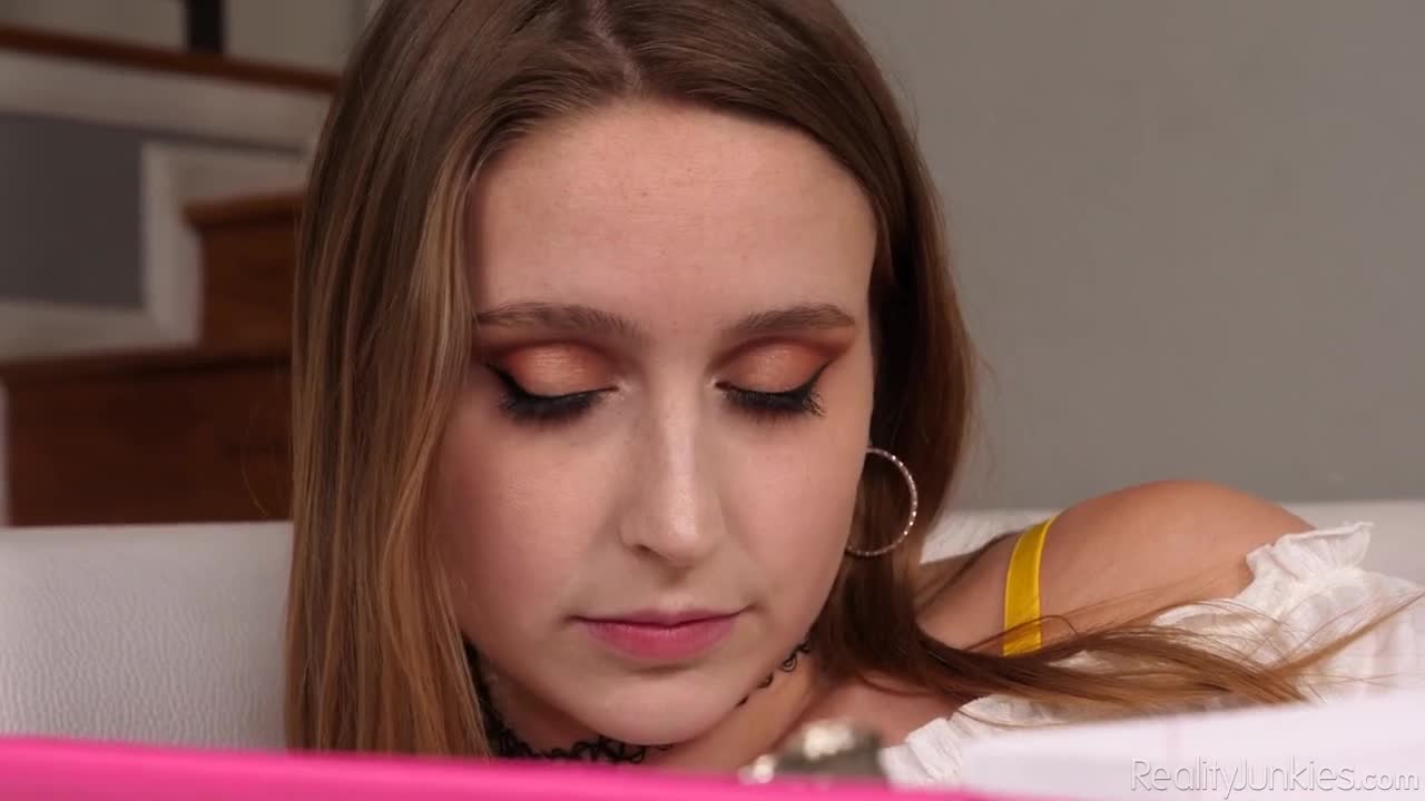 Your're Home Early (21:13) | ePornFresh.