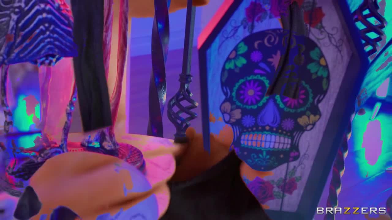 Hallowanal (32:43) | ePornFresh.