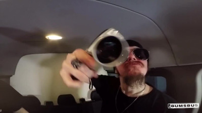 Горячая немецкая блондинка Kathi Rocks дает трахнуть свою киску и попку в автобусе
