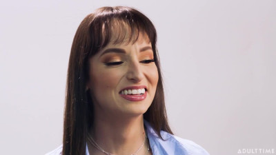 How Women Orgasm - Lexi Luna