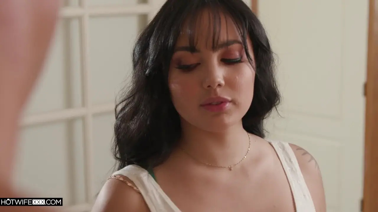 Vixen Nika Venom Pleases Two Men Today (37:00) | ePornFresh.