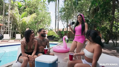 Money Talks: Wet And Wild