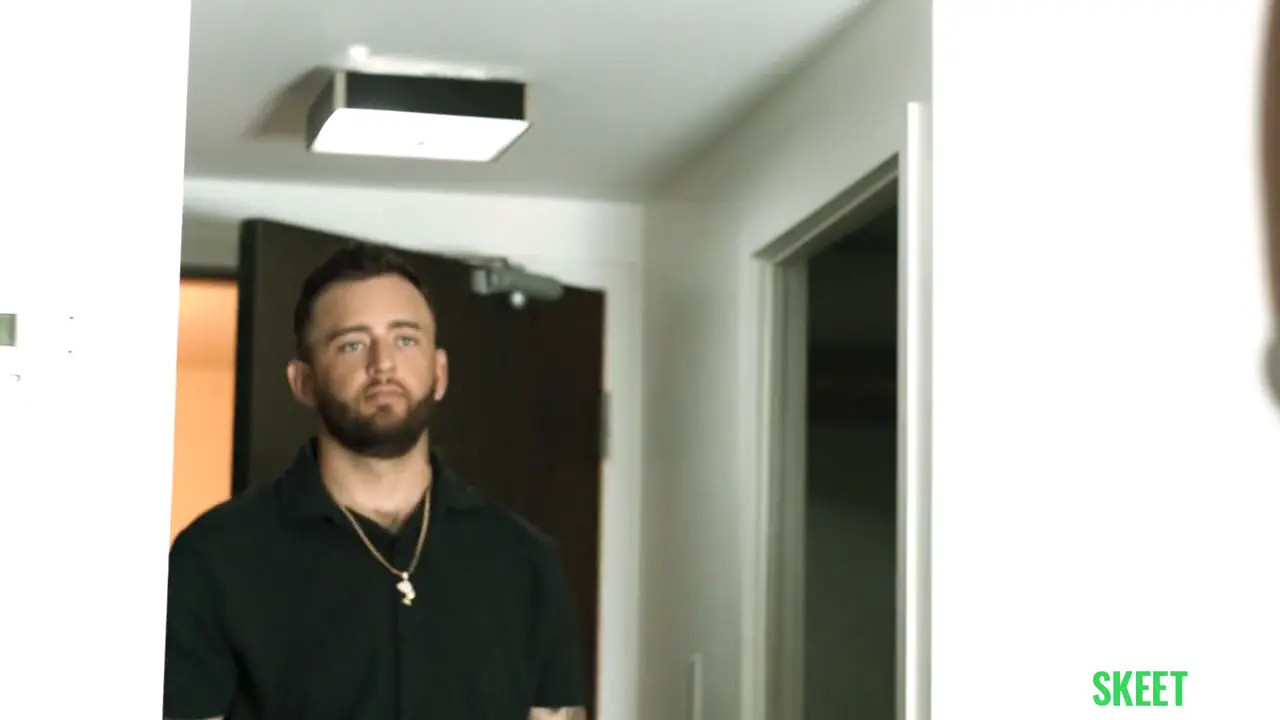 “Want Pussy Instead?” Fucking My Alt-Girl Tenant (40:43) | ePornFresh.