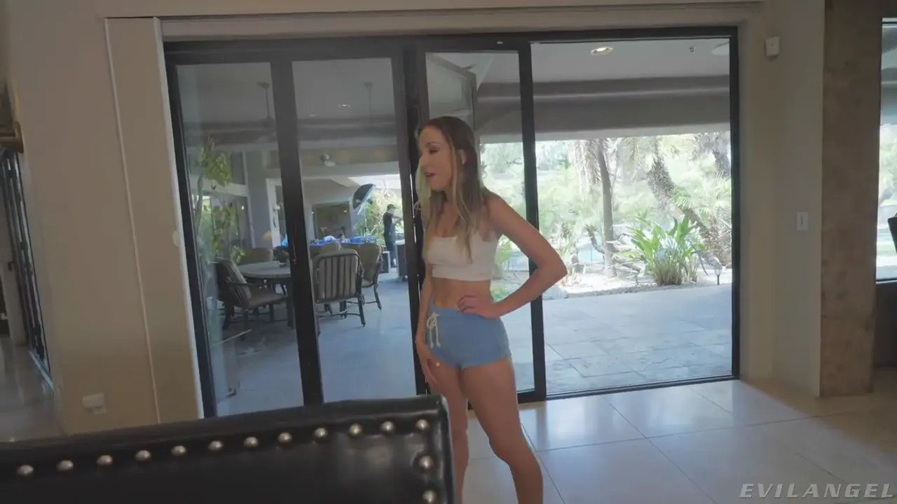 ALEXIS JAMES & SHEEM THE DREAM (29:19) | ePornFresh.