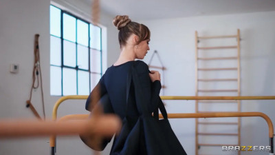 Lilly Bell: Anal Debut