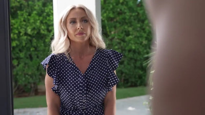 Sadie Summers takes bully dick for the sake of her son