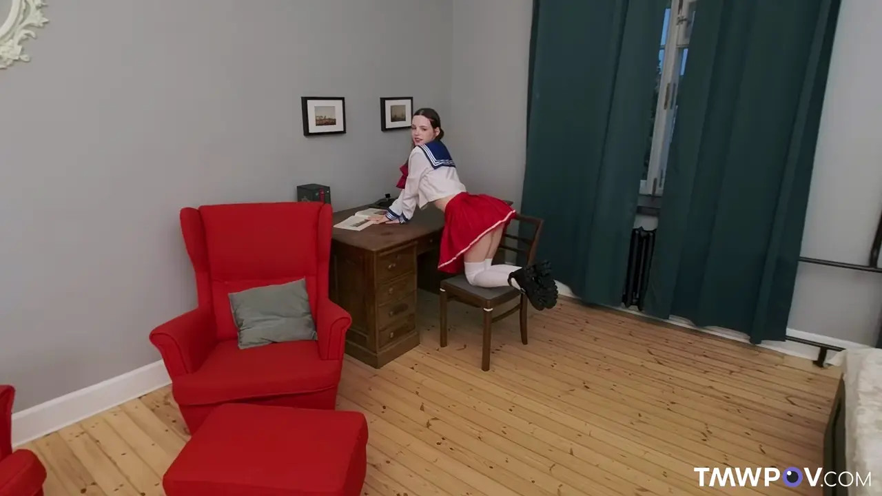 Young cutie craves attention (41:07) | ePornFresh.