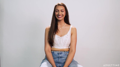 How Women Orgasm - Bella Rolland