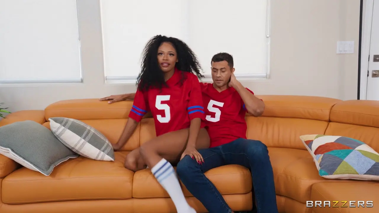 Get That DRIPPING PUSSY In The GAME! (28:00) | ePornFresh.