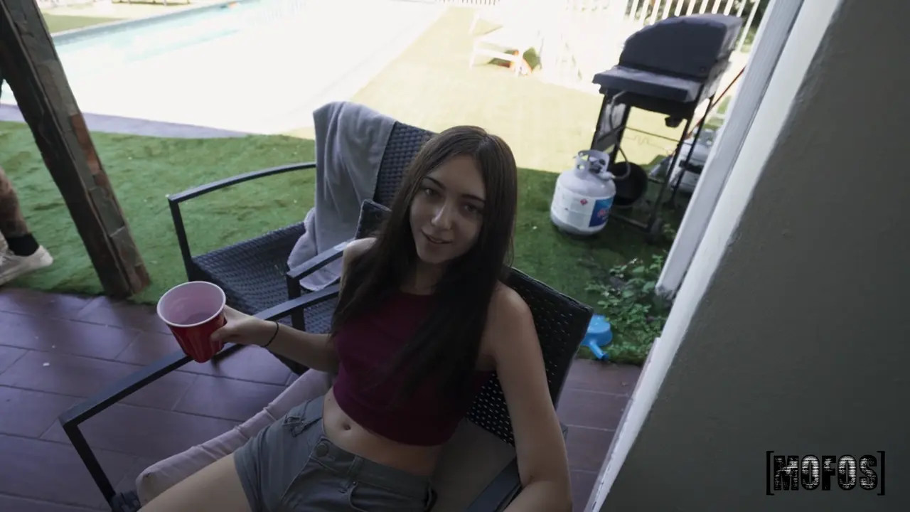 New Friend in the Hot Tub (35:27) | ePornFresh.