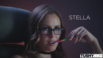 Campus Bad Girl Has Intense Anal