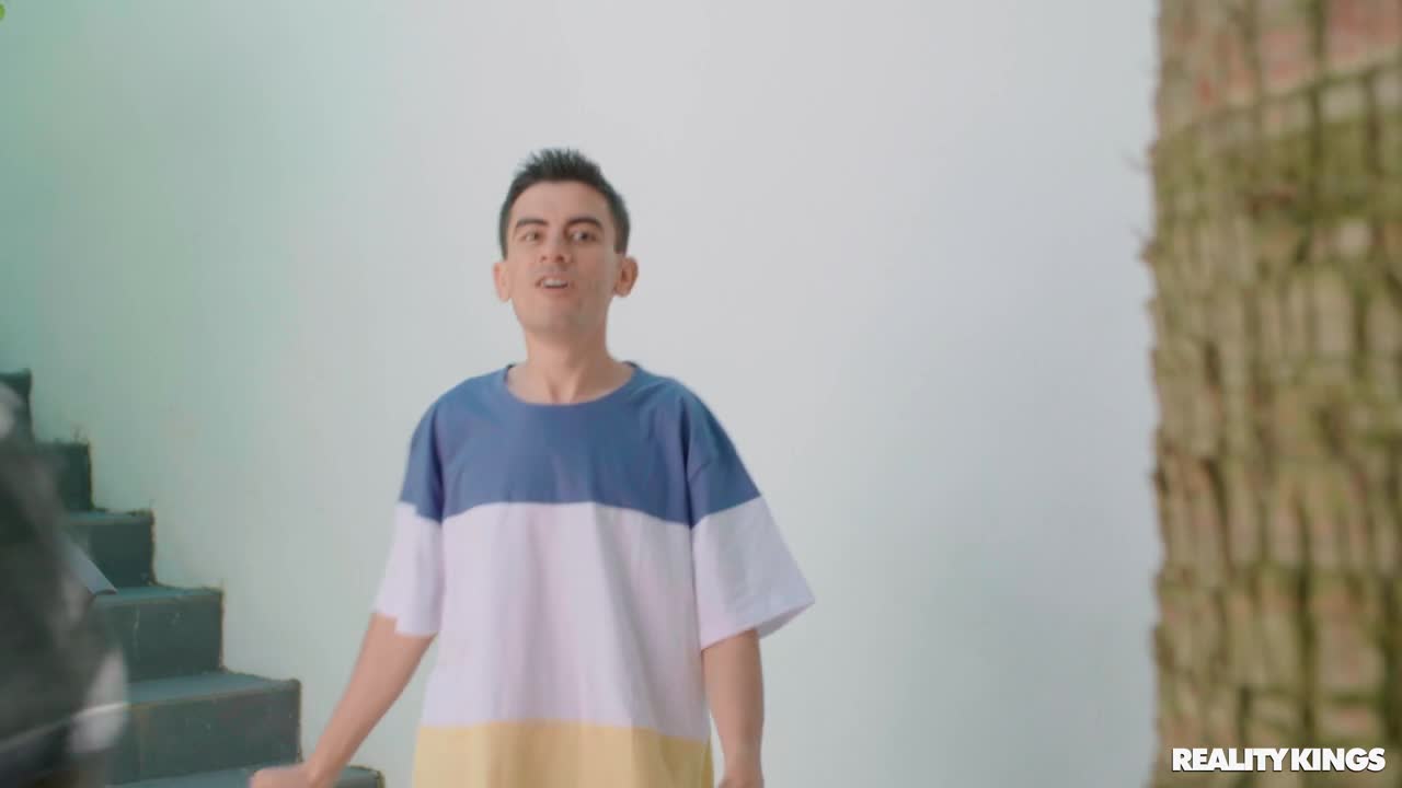 House Hunting Humper (37:05) | ePornFresh.