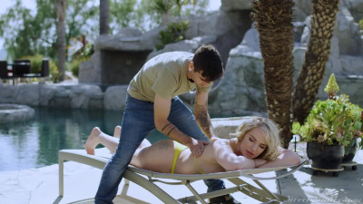 Milf Pact 5 - Scene 2 - Massaging Mommy