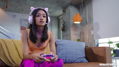 MILF Cleans Up Gamer's Act