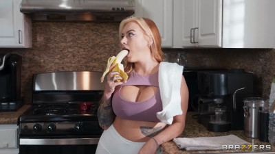 She's Good With Her Mouth