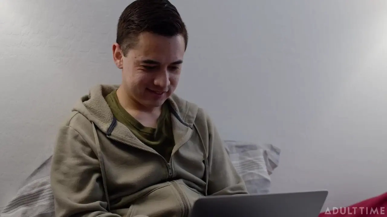 Cucked By His Stepson (39:39) | ePornFresh.