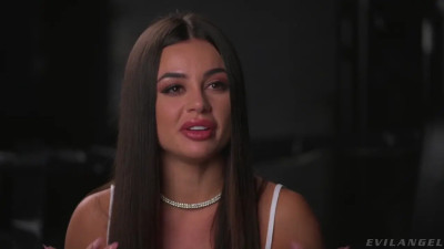 Rocco's Sex Podcast: Martina VS. Eva