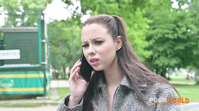Adventurous Tourist Alice Ross Takes An Anal Pounding From Sexy Stranger