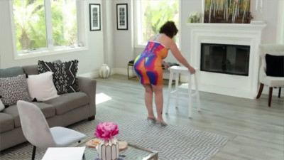 Sara Jay helps herself to a serving of the big cock her life-drawing model proudly displays