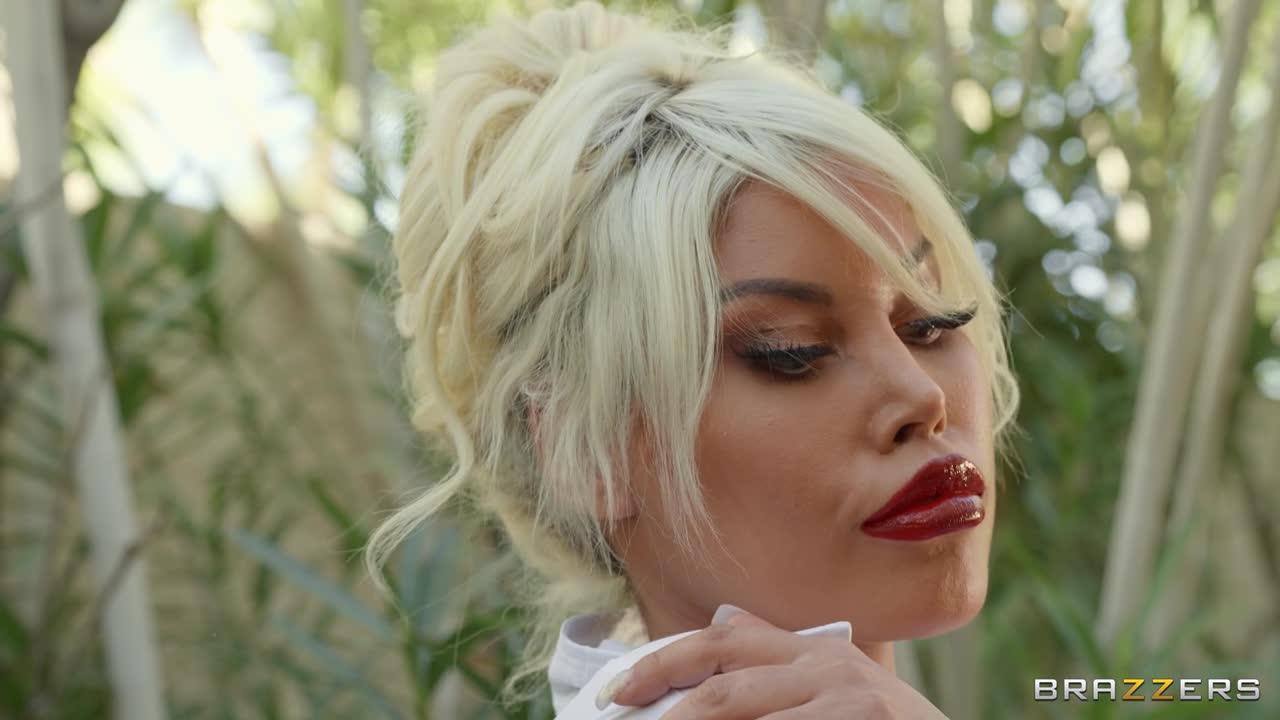 Filthy In Fishnets (33:03) | ePornFresh.