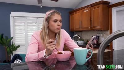 Stepdaddy Breeding: Virgin Cutie Gives Her Pussy for a Sibling