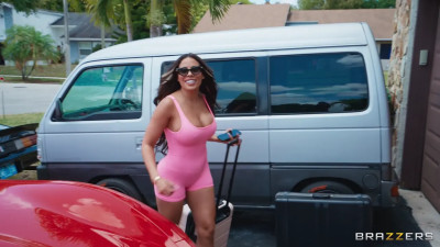 Hottie To Set, In The Pool, On The Cock